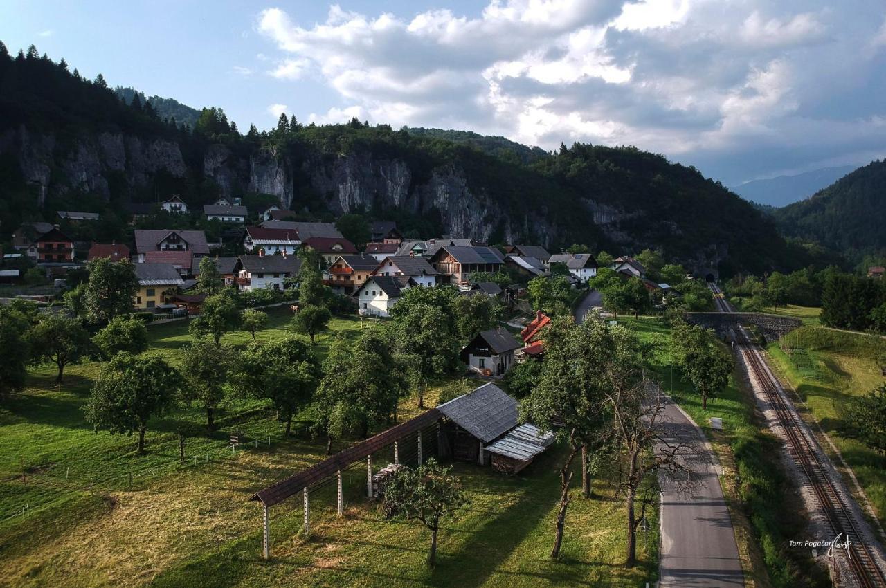 Apartma Pr' Stengarju Bohinjska Bela Exterior foto