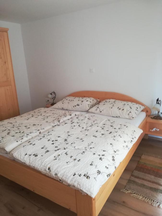 Apartma Pr' Stengarju Bohinjska Bela Exterior foto